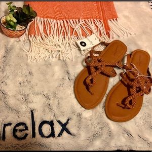 Universal Threads Sandals